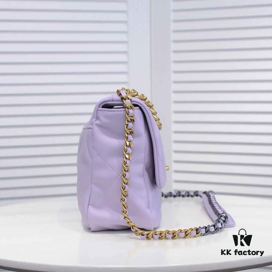 Purple Medium-Sized Chanel Latest Bestseller Release 📣📣 Synchronized with Counter, Premium Imported Calfskin Leather 🐂, Extremely Soft Texture