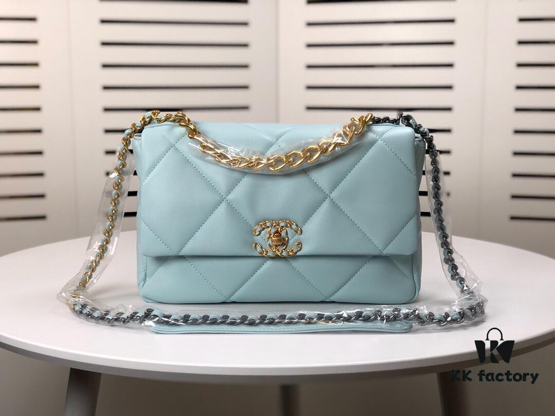 Mint Green Medium Size Chanel Latest Bestseller Release 📣📣 Synchronized with Counter, Imported Calfskin 🐂 Extremely Soft Texture