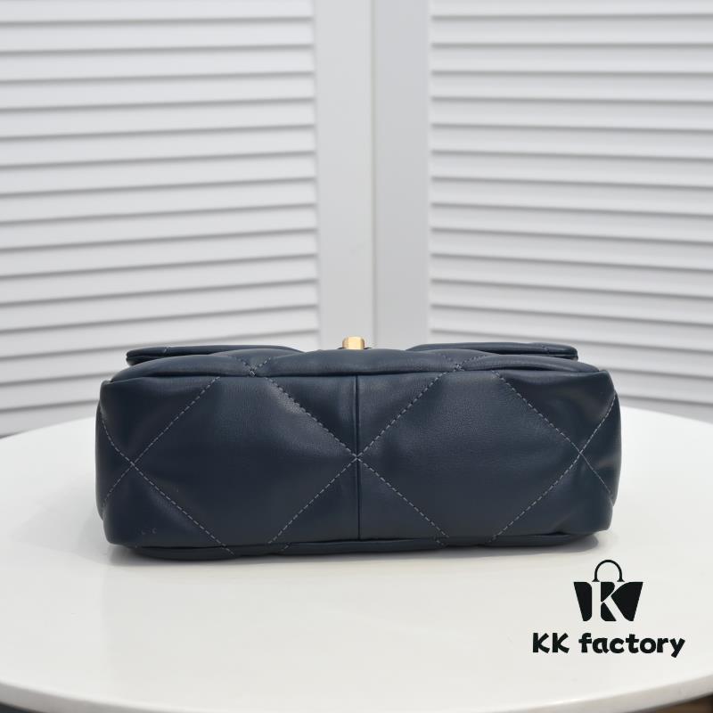 Small Deep Blue Chanel Latest Bestseller Just Arrived 📣📣 Same as Counter Version🤭 Premium Imported Calfskin Leather🐂 Extremely Soft to Touch. Stunning Fit and Flattering Silhouette, Can Be Carried by Hand, on Shoulder or Crossbody, Fully Showcasing Feminine Elegance 💃 Grab Yours Now