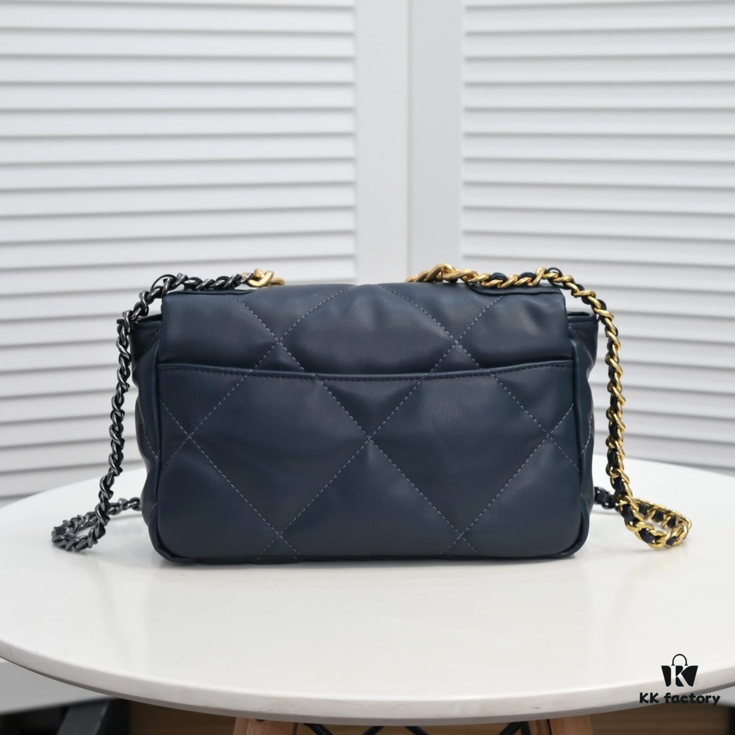 Small Deep Blue Chanel Latest Bestseller Just Arrived 📣📣 Same as Counter Version🤭 Premium Imported Calfskin Leather🐂 Extremely Soft to Touch. Stunning Fit and Flattering Silhouette, Can Be Carried by Hand, on Shoulder or Crossbody, Fully Showcasing Feminine Elegance 💃 Grab Yours Now