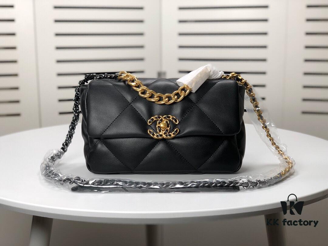 Black Small Size Chanel Latest Bestseller Release 📣📣 Synchronized with Boutique, Imported Calfskin Leather 🐂 Exceptionally Soft Touch