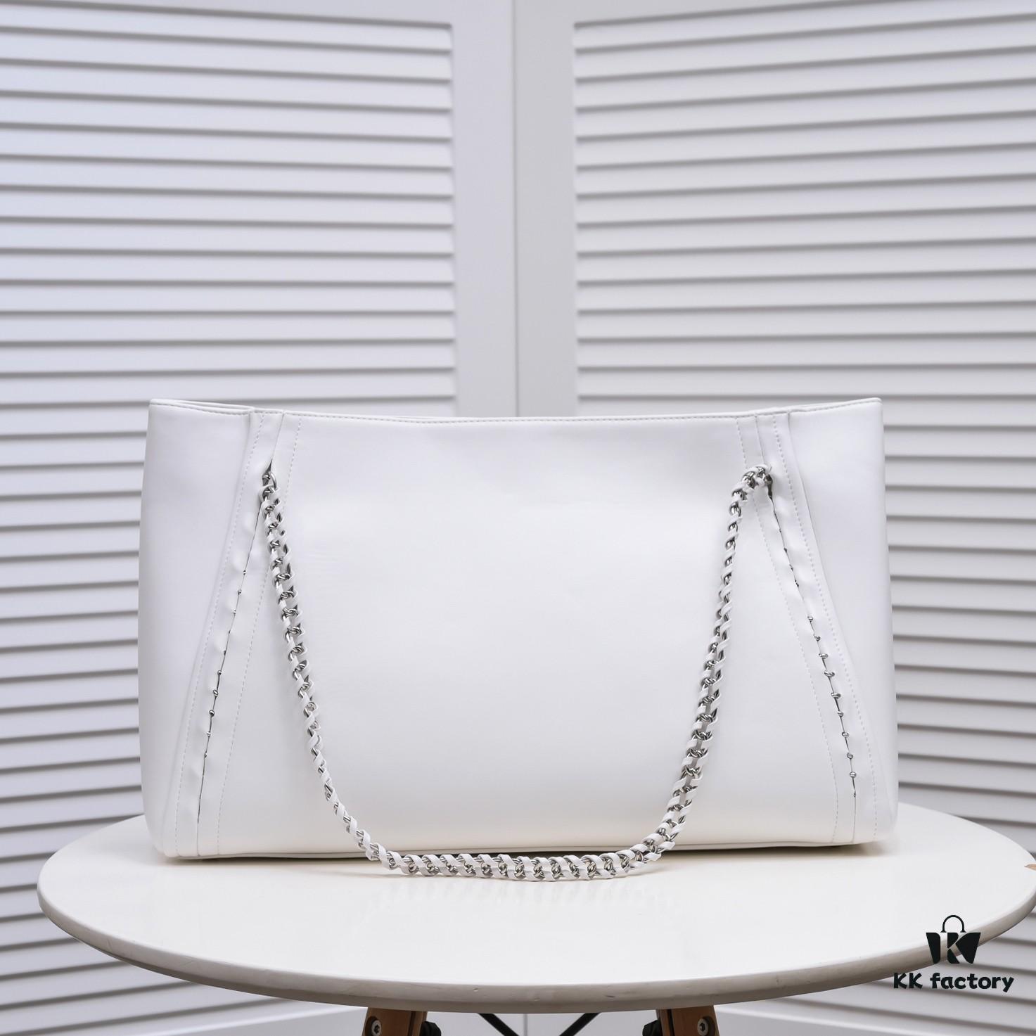 Chanel A2021 New Arrival Tote Bag from the Haute Couture Collection