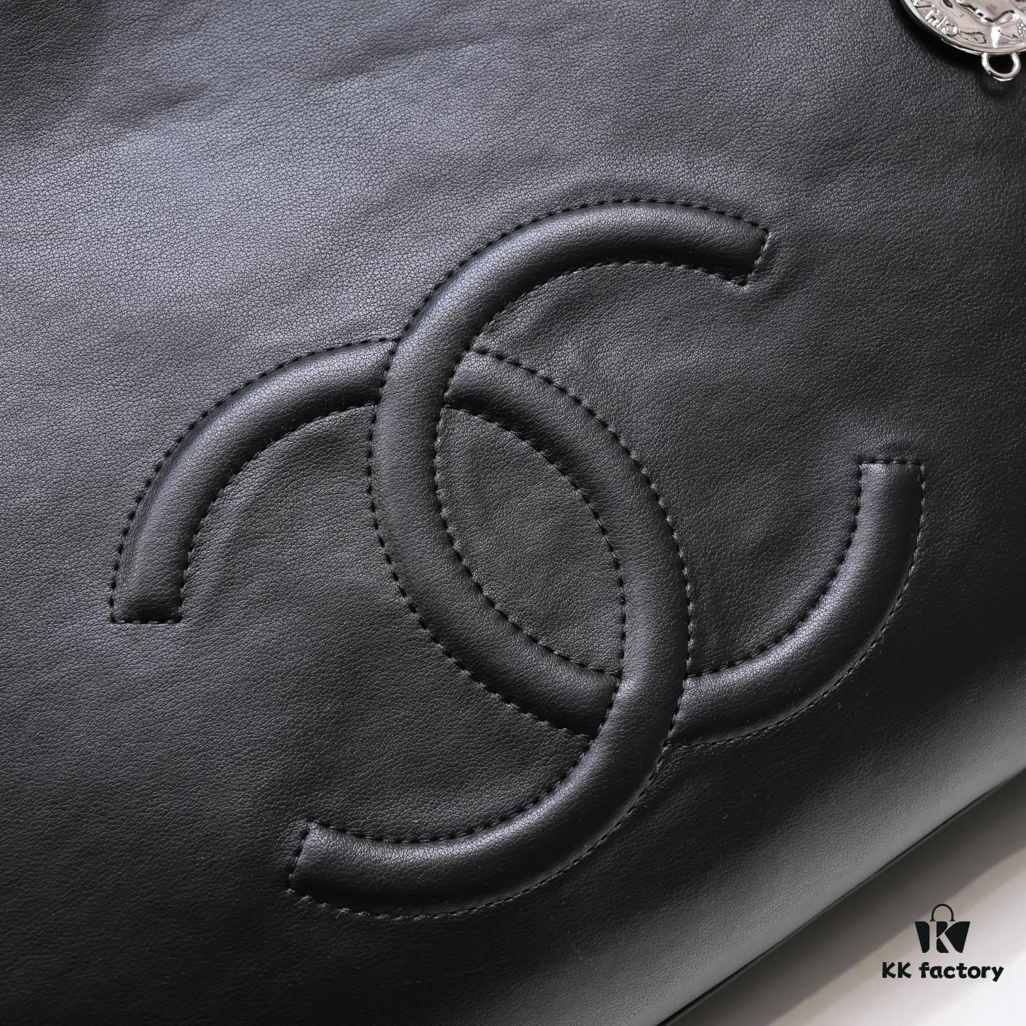 Chanel New Arrival Tote Bag in Stock ✨✨ Chanel A2021 Haute Mainline Collection Woven Hardware Logo Tote 🛍️