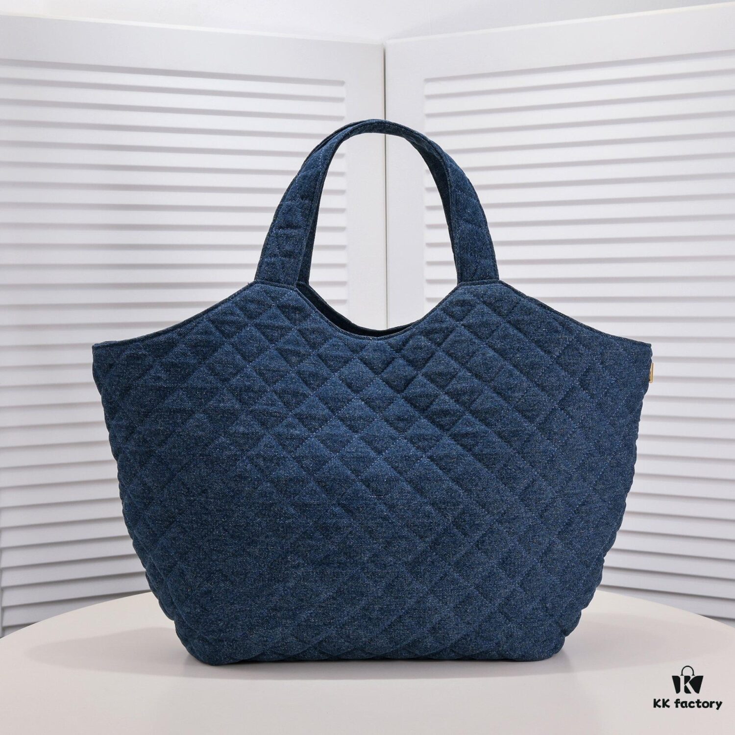 CHANEL Introduces the Icare Bag: A Spacious and Stylish Solution for Modern Life