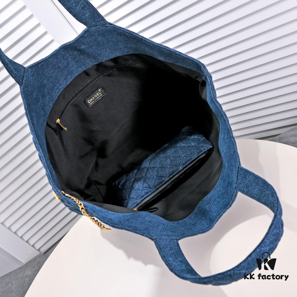 CHANEL Introduces the Icare Bag: A Spacious and Stylish Solution for Modern Life