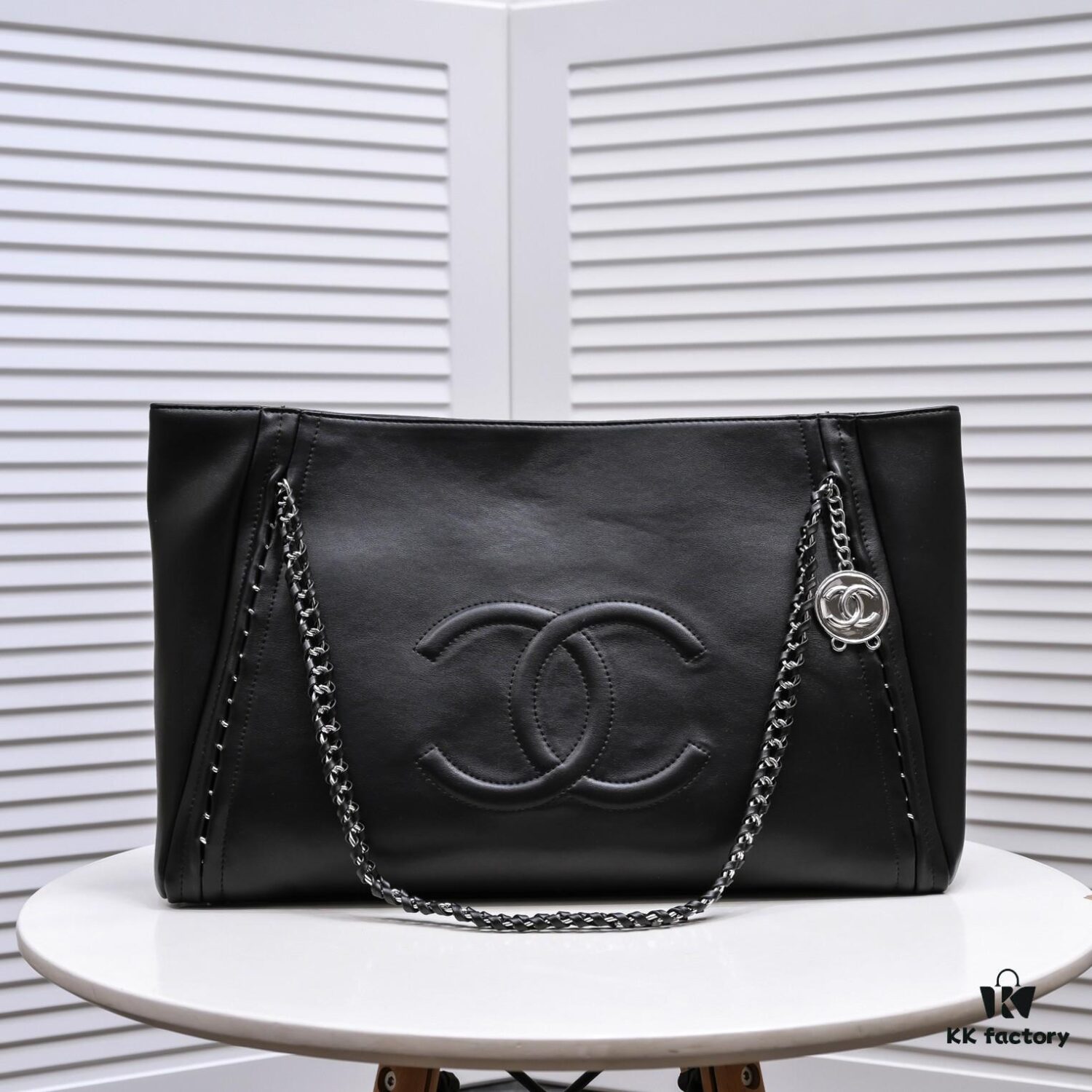 Chanel New Arrival Tote Bag in Stock ✨✨ Chanel A2021 Haute Mainline Collection Woven Hardware Logo Tote 🛍️