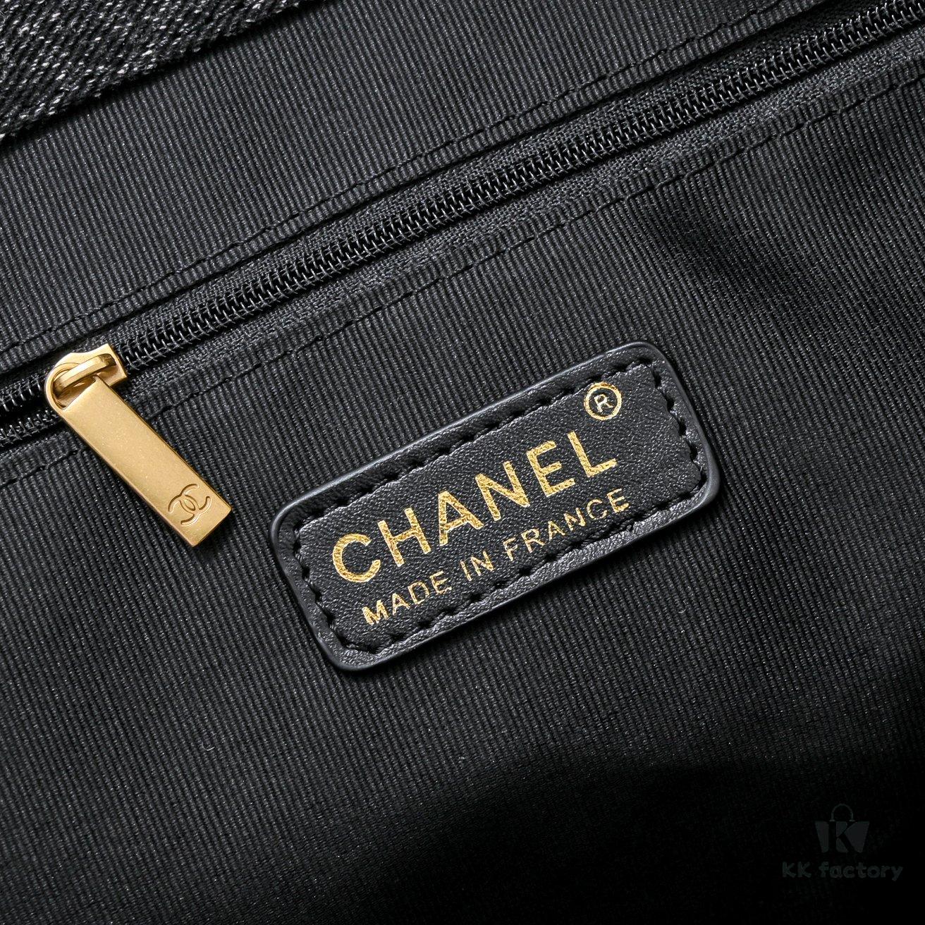 CHANEL Icare Bag: A Spacious and Stylish Solution for Everyday Life