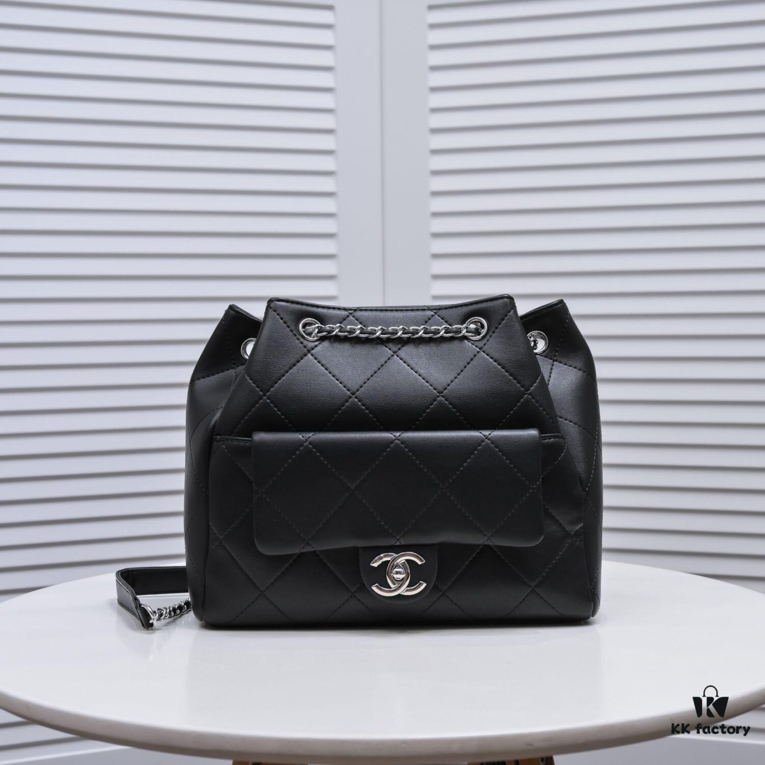Chanel New Arrival In Stock; Made with Chanel Genuine Leather Checkered Pattern, Soft and Thick Texture, Exquisite Craftsmanship, Premium Hardware, Large Capacity Without Bulkiness, Excellent Quality to Hold