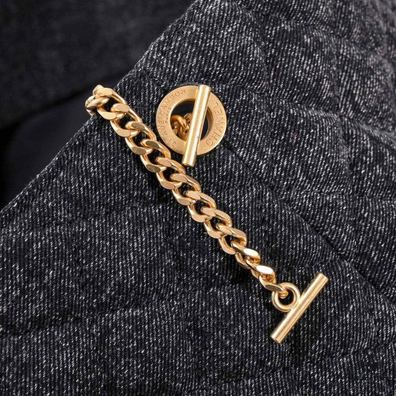 CHANEL Icare Bag: A Spacious and Stylish Solution for Everyday Life