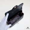 Large Size 🦋 Chanel 🖤 23A Diamond Handle CF Mini, Early Release Available 💎