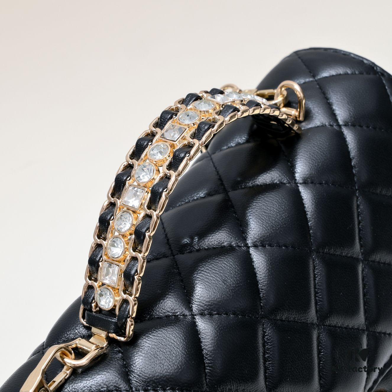 Large Size 🦋 Chanel 🖤 23A Diamond Handle CF Mini, Early Release Available 💎