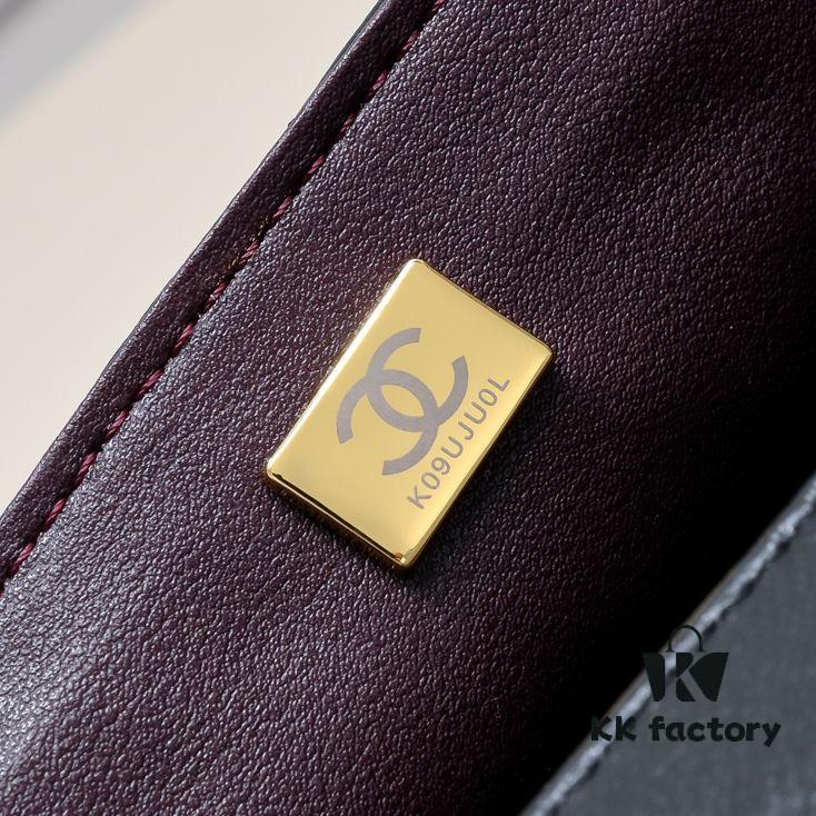 Small Size 🦋 Chanel 🖤 23A Diamond Handle CF Mini, Early Release 💎