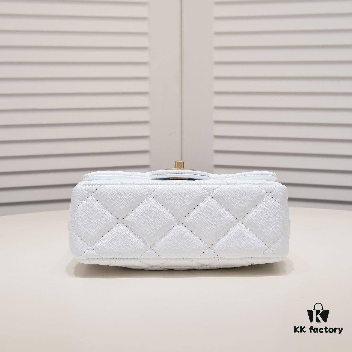 Chanel Small 23P New Arrival: Love Ball Wins Over Gold Ball?