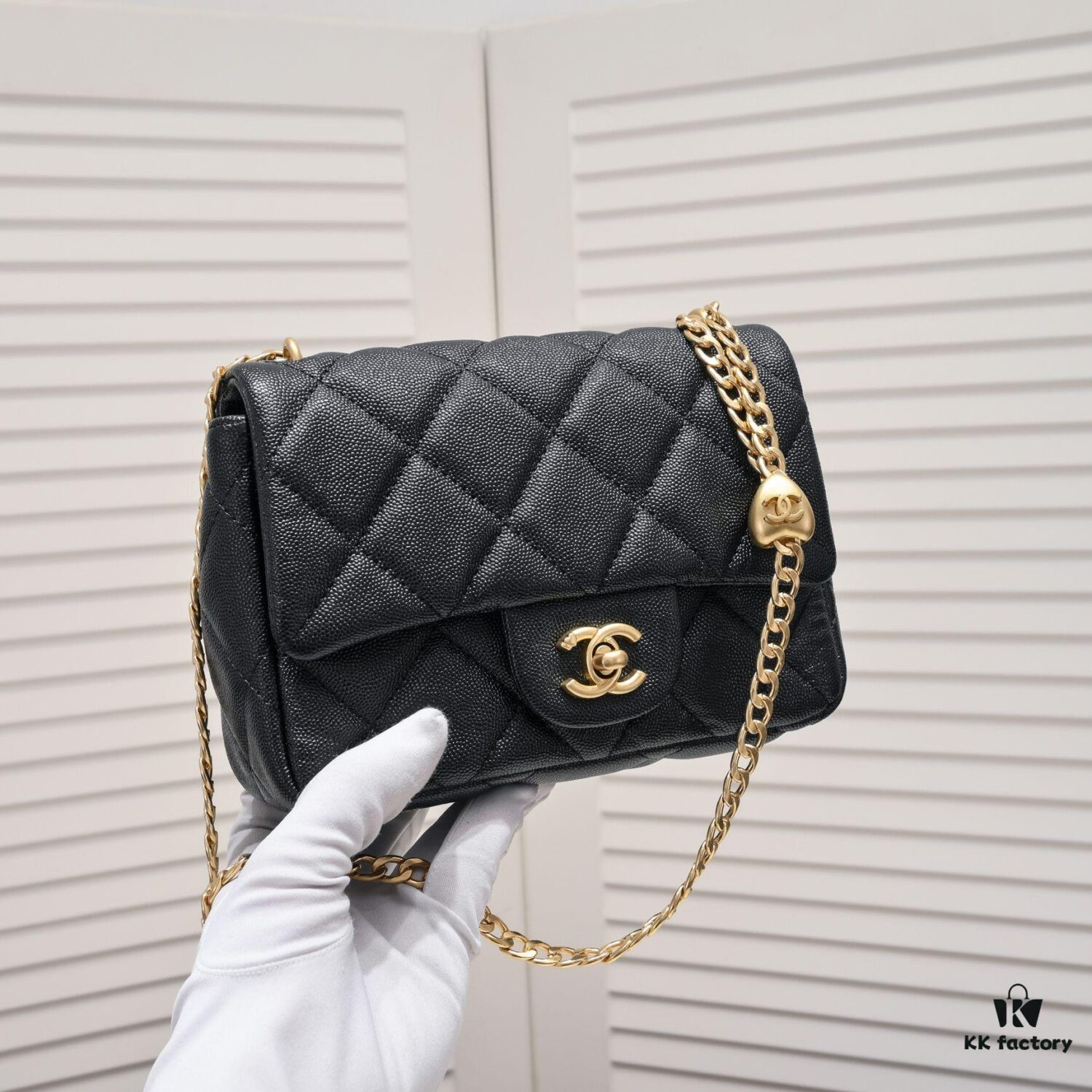 Mini Chanel 23P New Arrival: Love Ball vs Gold Ball?