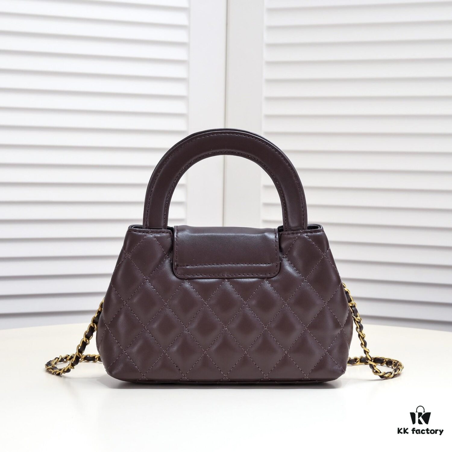 Chanel 23/24 Autumn/Winter Collection New Bag Beautifully Designed with Camellia Motif