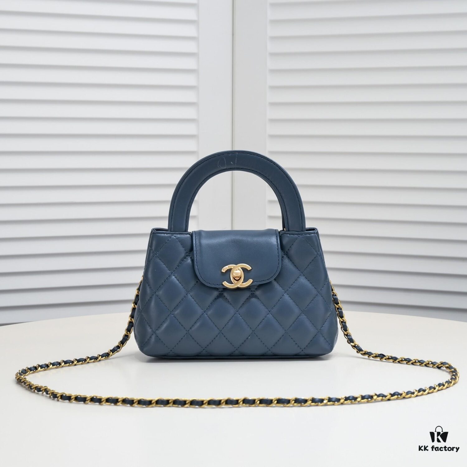 Chanel New Bag 6170 Beautiful Design Inspired by Camellia - Autumn/Winter 23/24 Collection