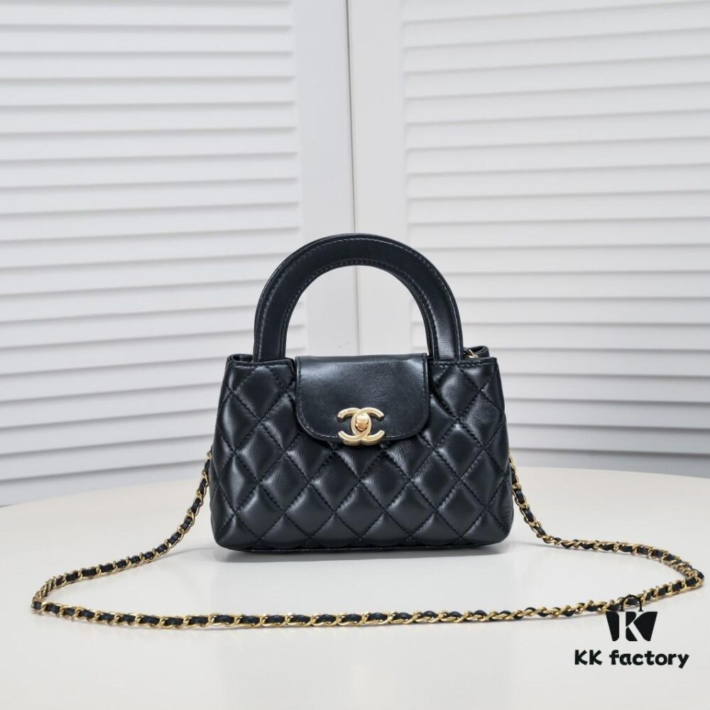 Chanel 6170 New Bag Inspired by Camellia Flower, Fall/Winter 23/24 Collection