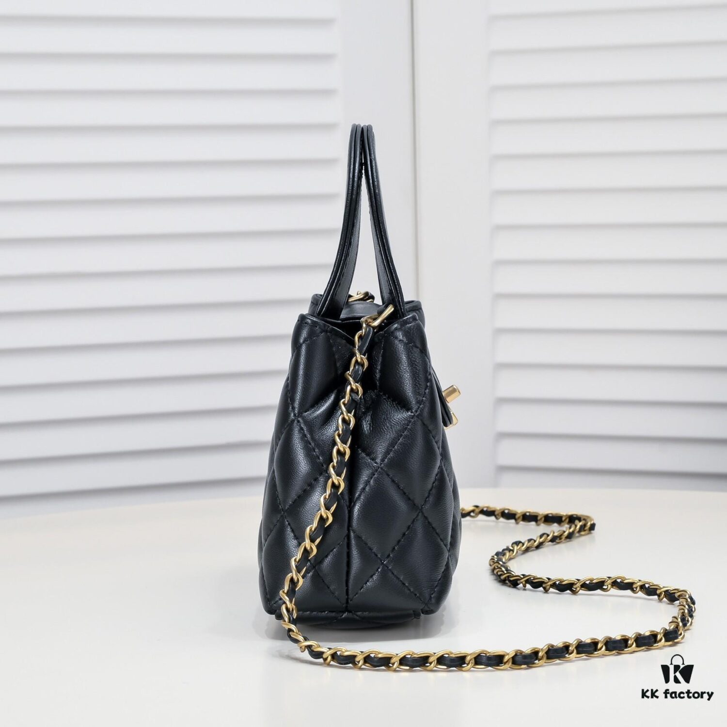 Chanel 6170 New Bag Inspired by Camellia Flower, Fall/Winter 23/24 Collection