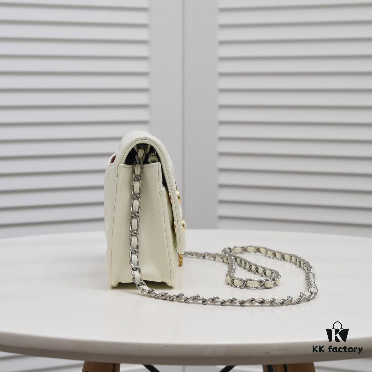 Chanel 2021 SS C F Logo Chain Bag