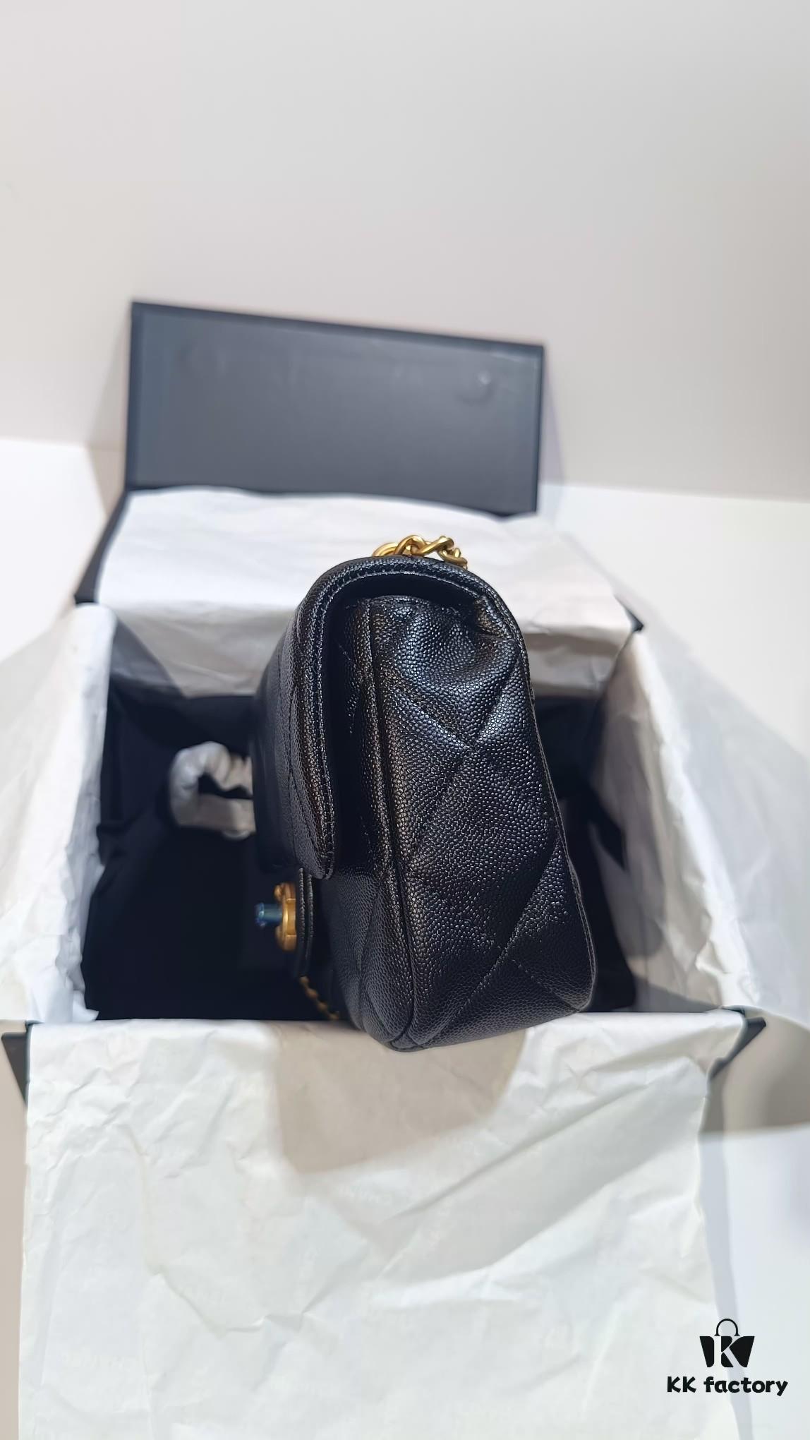 Self-shot Background Chanel 🌐23P New AS3829 💎 Heart Ball vs. Gold Ball?