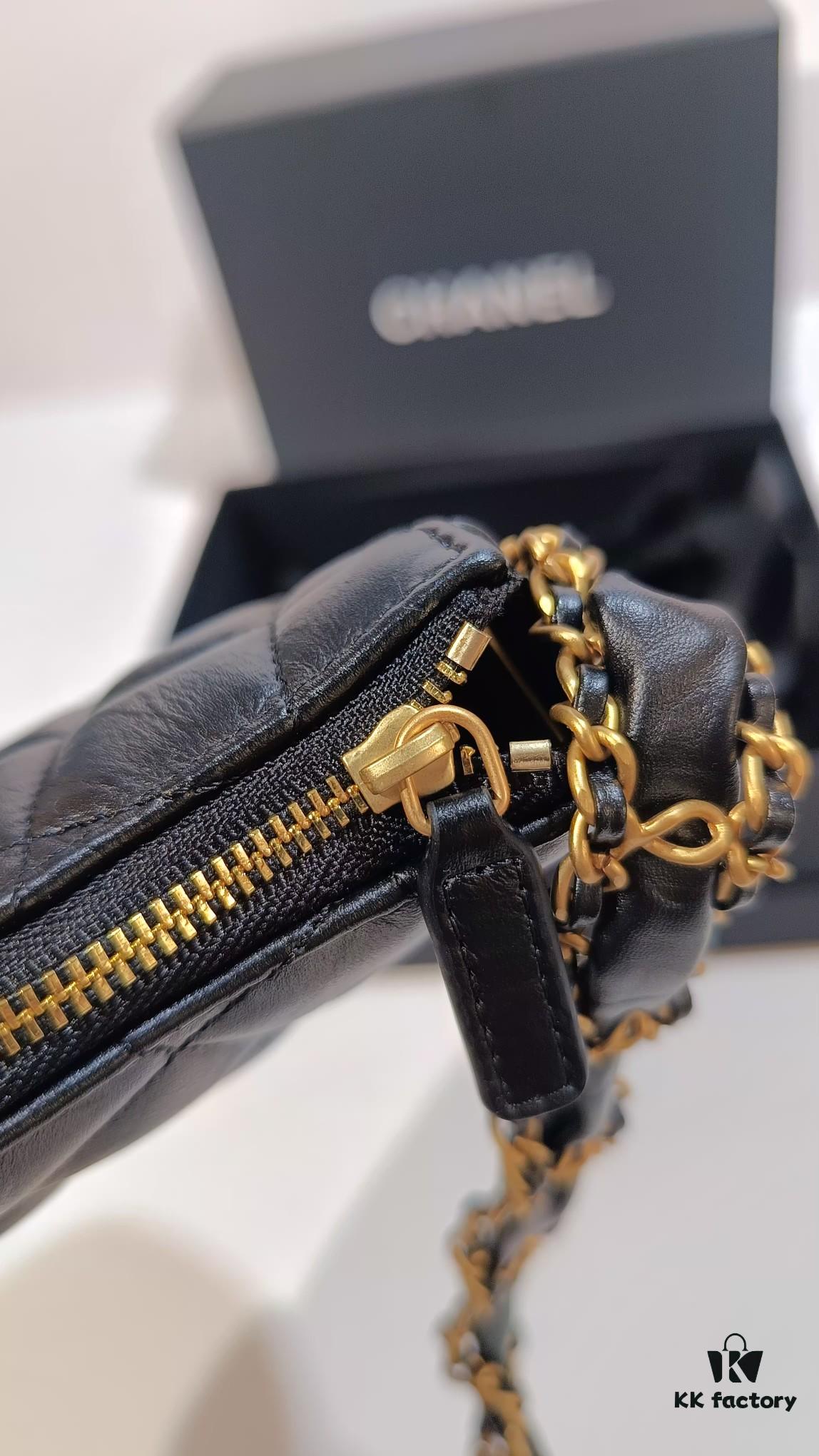 Chanel Model 3647, A Classic Masterpiece Exuding Elegance and Prestige