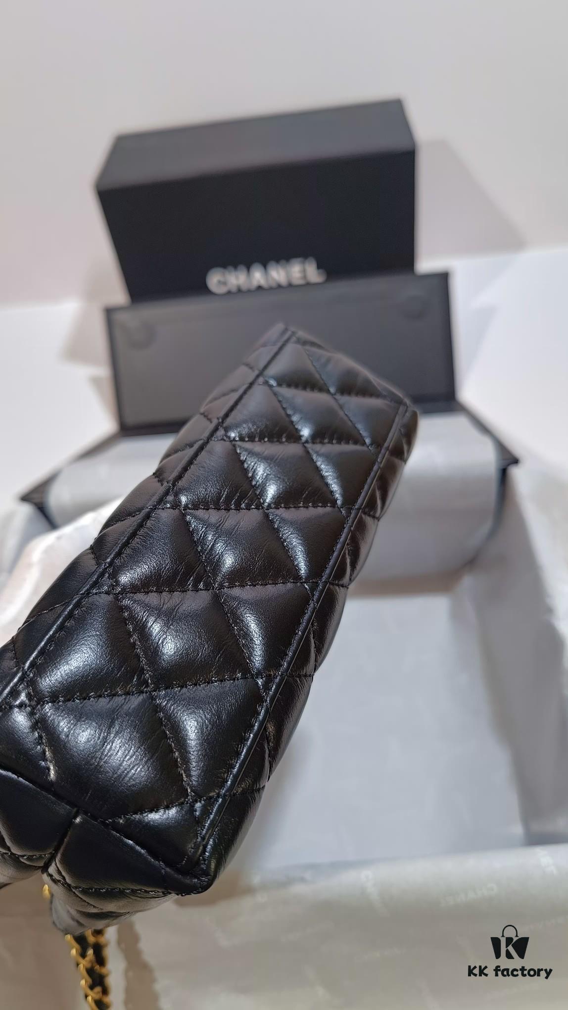 Authentic Chanel 23K Kelly Bag, Vintage-Inspired Design, Fall/Winter Runway Hit