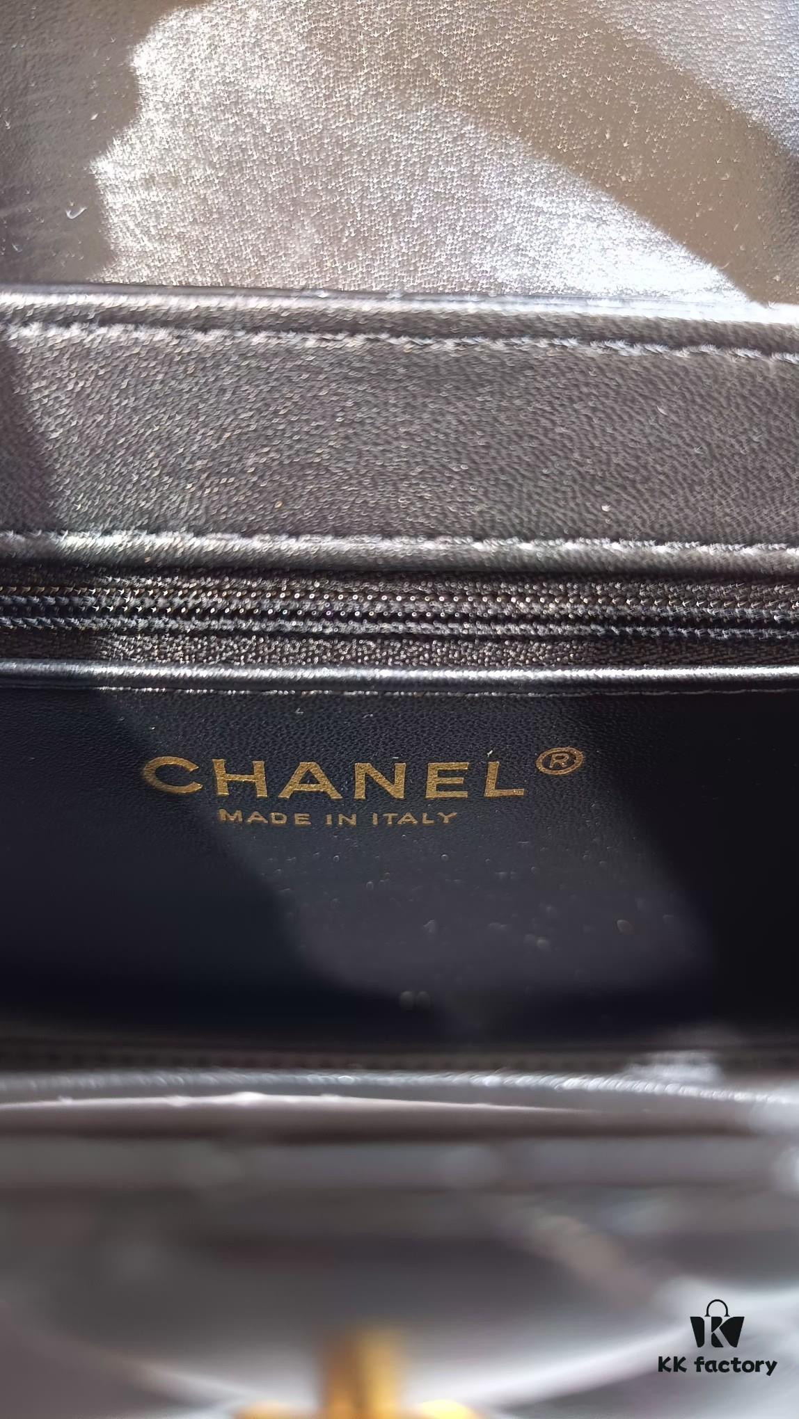 Authentic Chanel 23K Kelly Bag, Vintage-Inspired Design, Fall/Winter Runway Hit