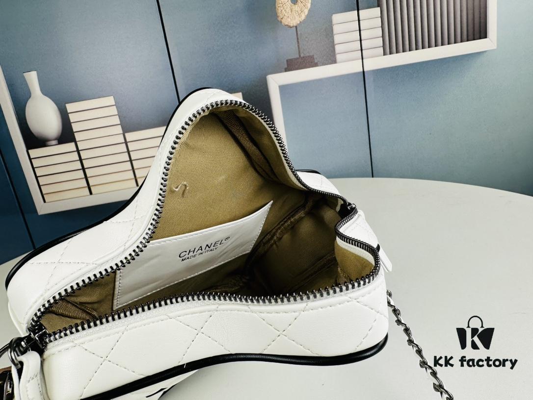 New Arrival Lucky Star CHANEL Stars Bag - Gorgeous Shiny Golden Design, Unique Star Shape, Luxurious and Adorable Style