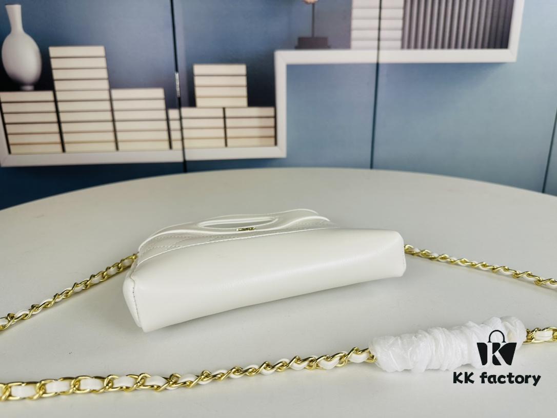 Large Batch, Small Batch — Princesses, Meet the New Bag! Chanel Horizontal 31Bag Called Nano!