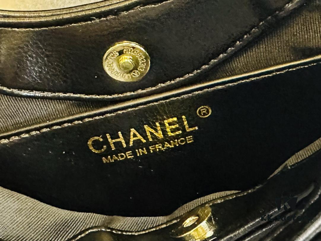 Large Batch, Small Batch — Princesses, Meet the New Chanel 31 Nano Bag!