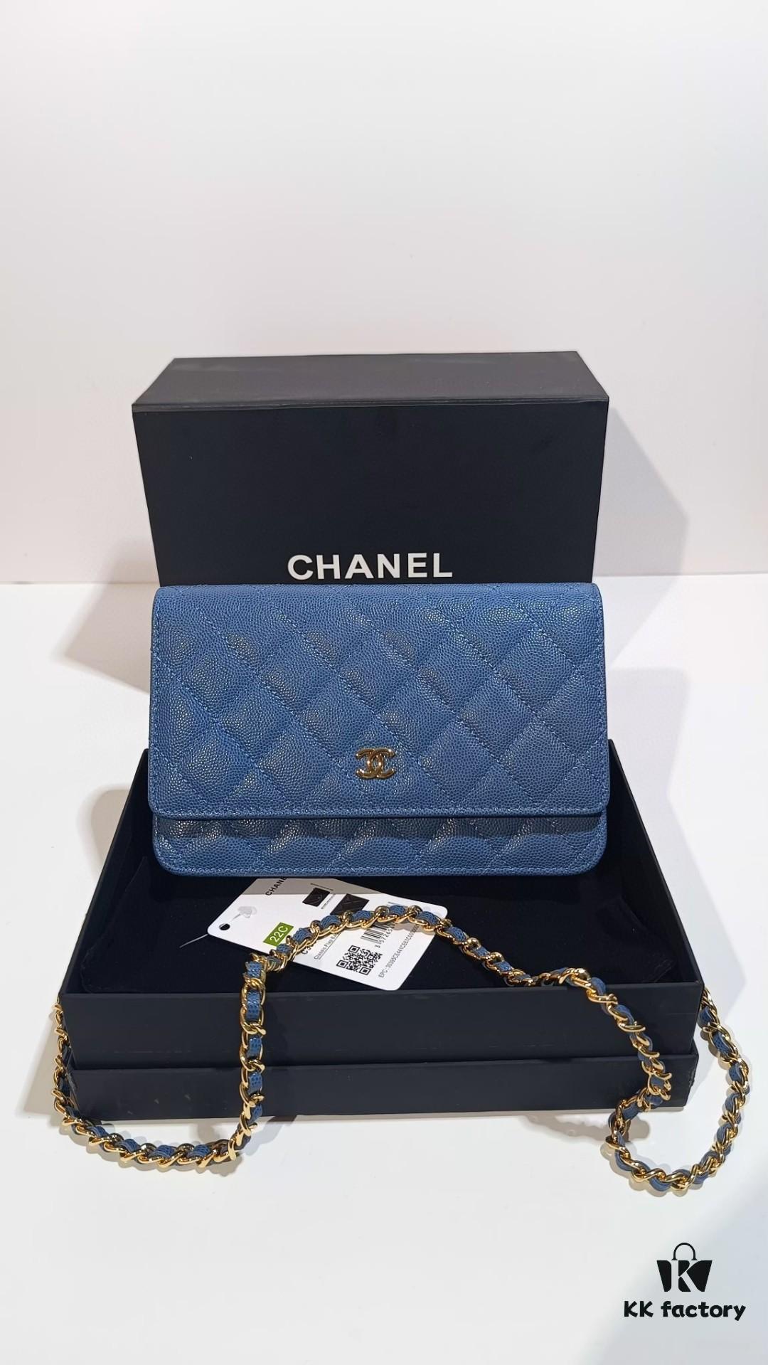 Chanel Classic Flap Bag 0250 - Authentic Quality, Quilted Calfskin Leather