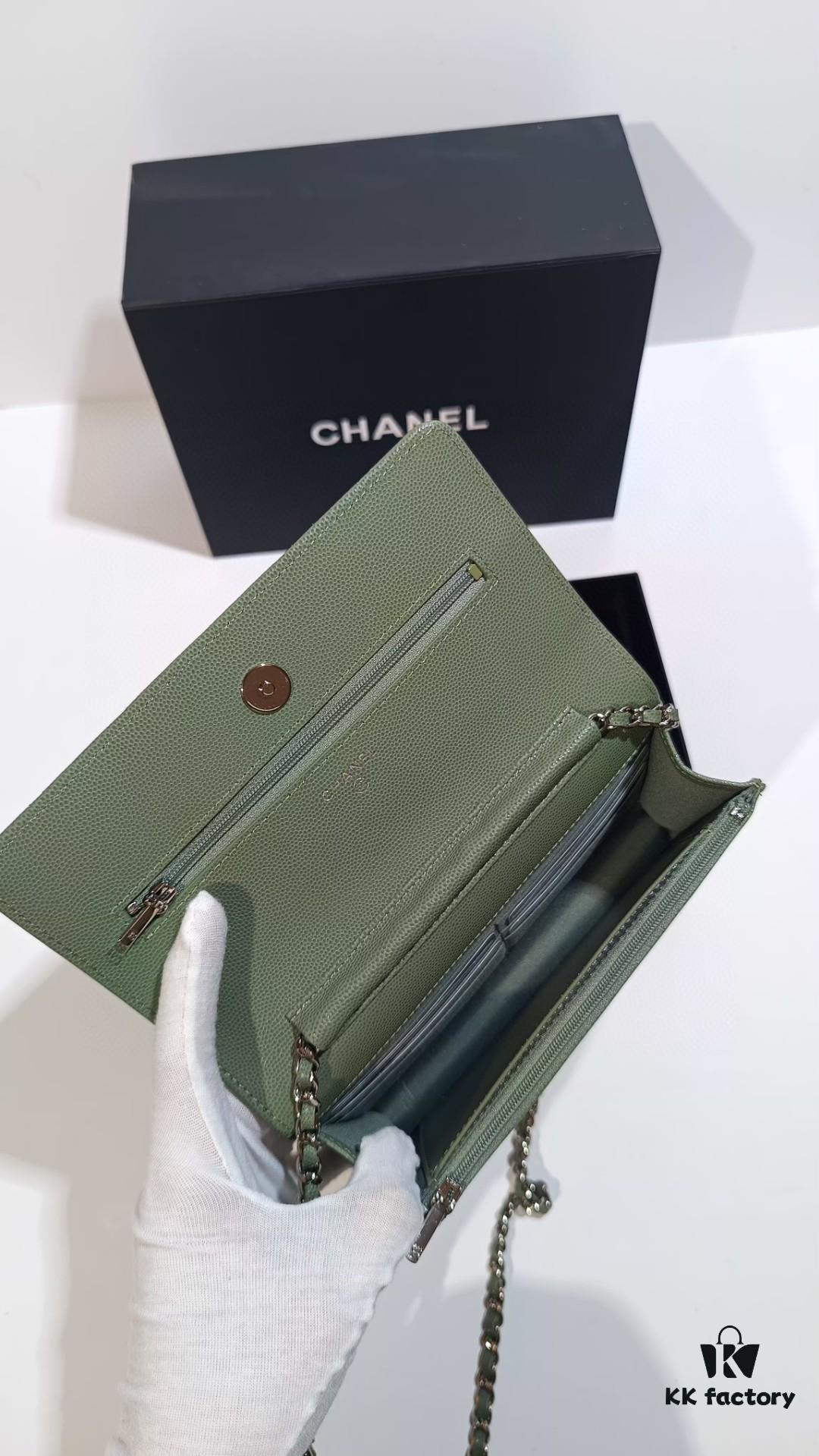 Chanel Classic Flap Bag 0250 - Premium Quality, Quilted Calfskin Leather