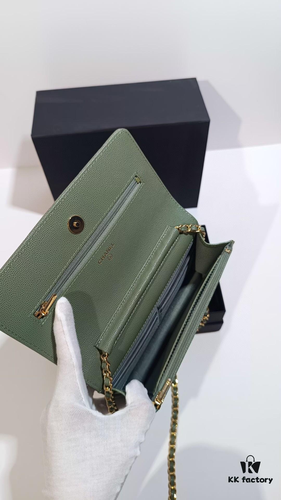 Chanel Classic Flap Bag 0250 - Authentic Quality, Quilted Calfskin Leather