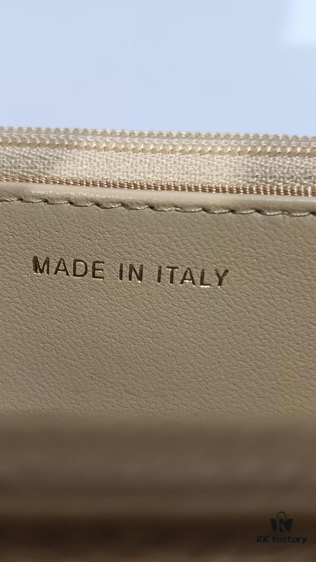 Chanel Classic Flap Bag 0250 - Authentic Quality, Quilted Calfskin Leather