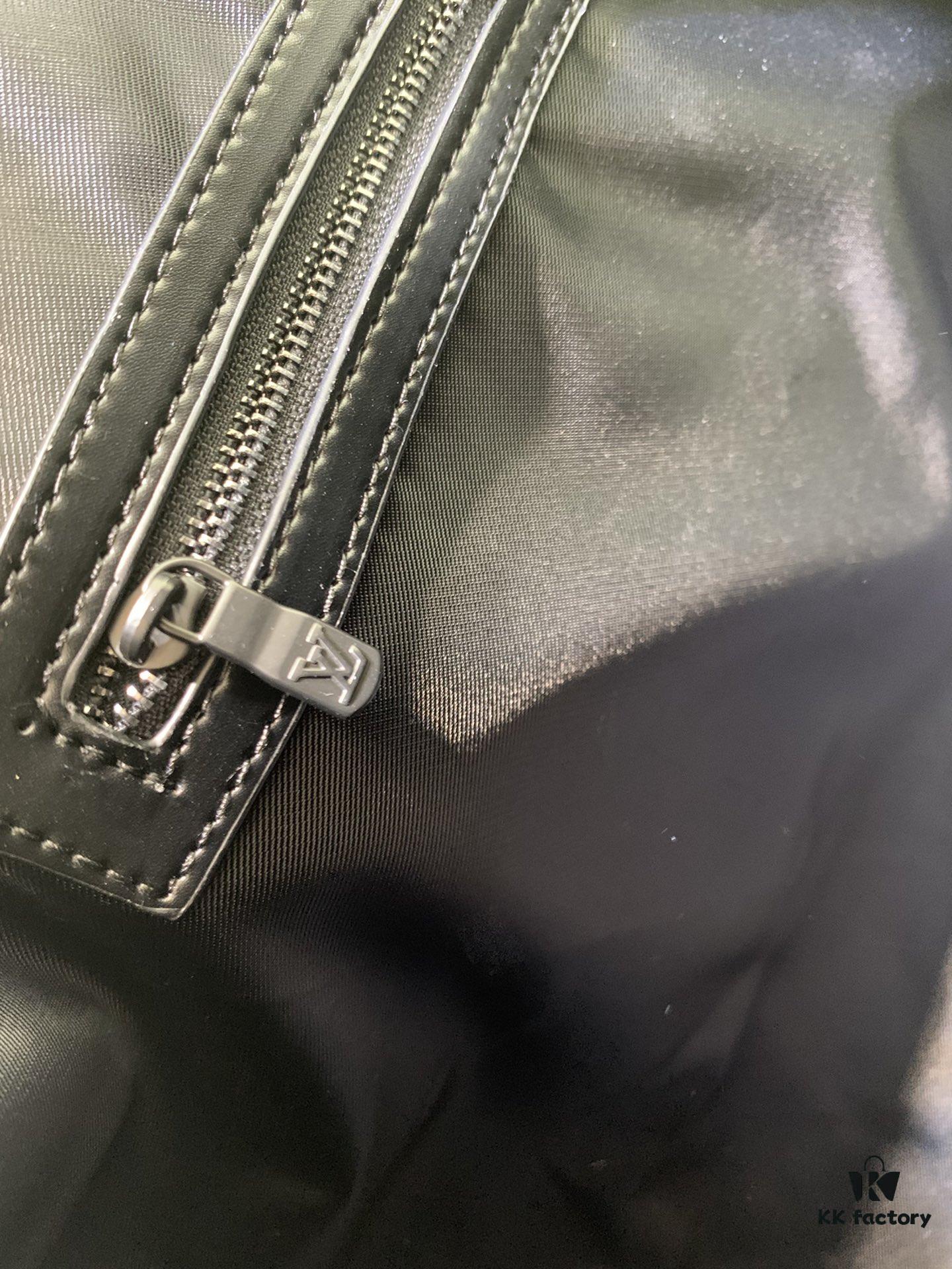 M57088 KEEPALL BANDOULIÈRE 40 Travel Bag