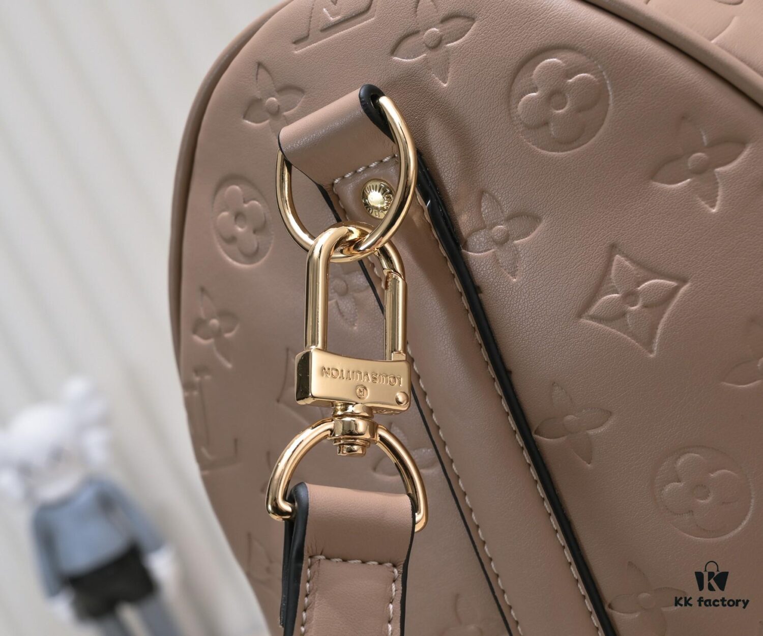 N44810 45532 Upgraded Version 45cm Imported Full-Grain Leather Black Embossed Large Flower Travel Bag N41416 45532