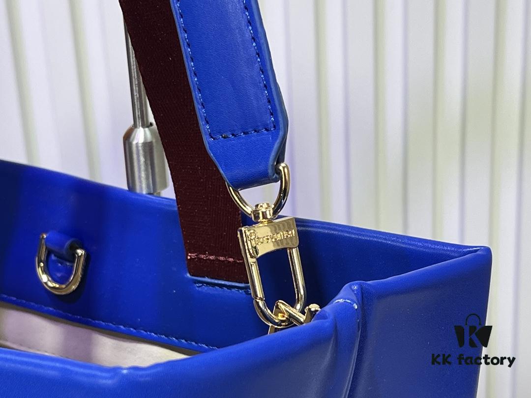 Medium Shopper Bag M24457