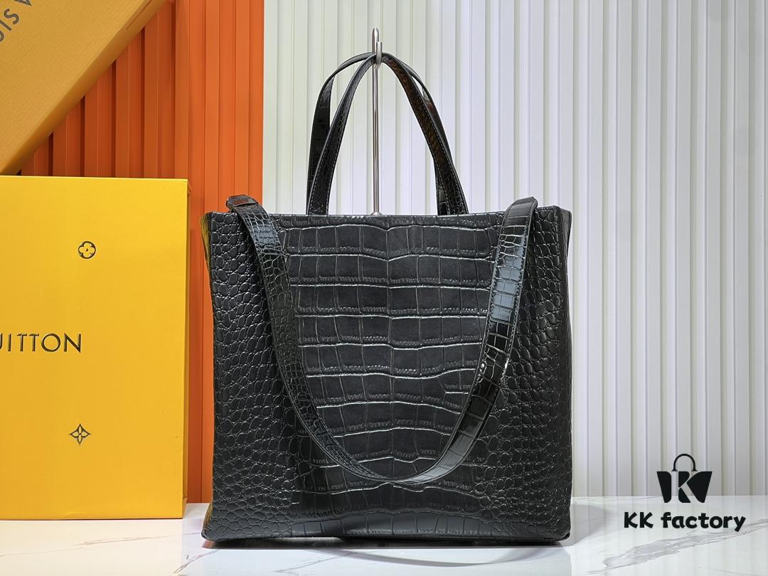 Medium Shopper Bag M24457