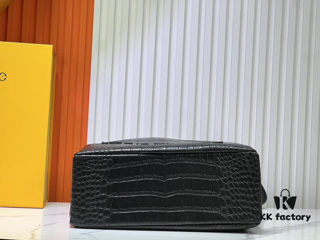 Medium Shopper Bag M24457