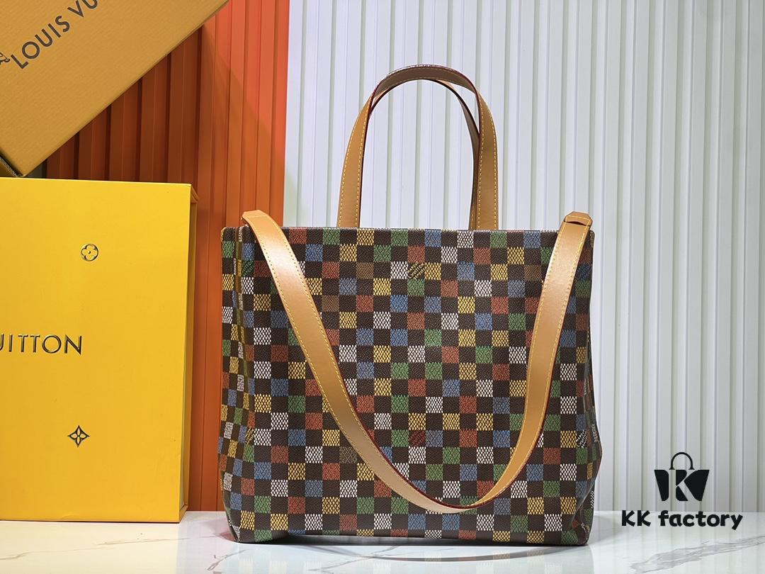 Medium Shopper Bag M24457