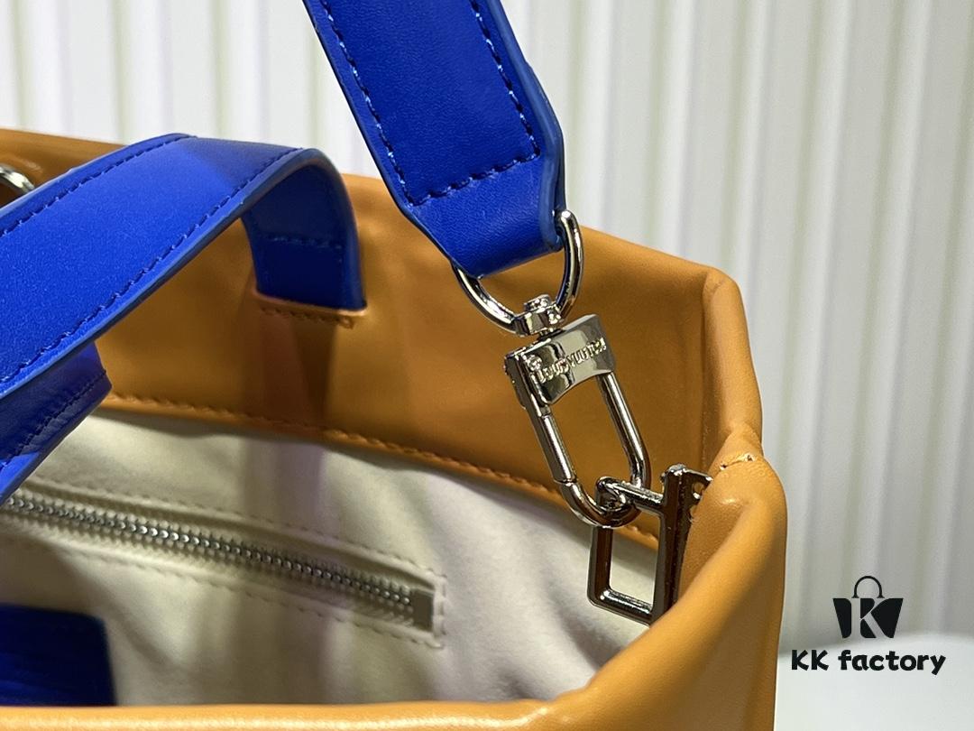 Medium Shopper Bag M24457