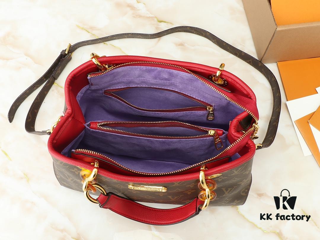 Upgraded Original Version, Classic Bestseller Restocked – 42866 [LV's Latest Hardware] Nothing Happier Than Holding Hands: Jianfan's Travel, Most Poetic with This Model – LV Louis Vuitton Overseas Counter's Hottest New Hit, Ramming Into Popularity. Girls, Goddesses, It's Time to Adore Again: Exquisitely Crafted, Intricate Interior, Expertly Made by Professional Masters, Achieving Perfect Results. Original Quality Worth Your Focus: Perfectly Embodies a Higher Level of Luxury Beauty. Top-Tier High-Volume Piece, Authentic Indian Hardware Perfectly Matched. Latest Release from LV Official Website, Iconic Crossbody and Handheld Style, Dimensions 31x23x10