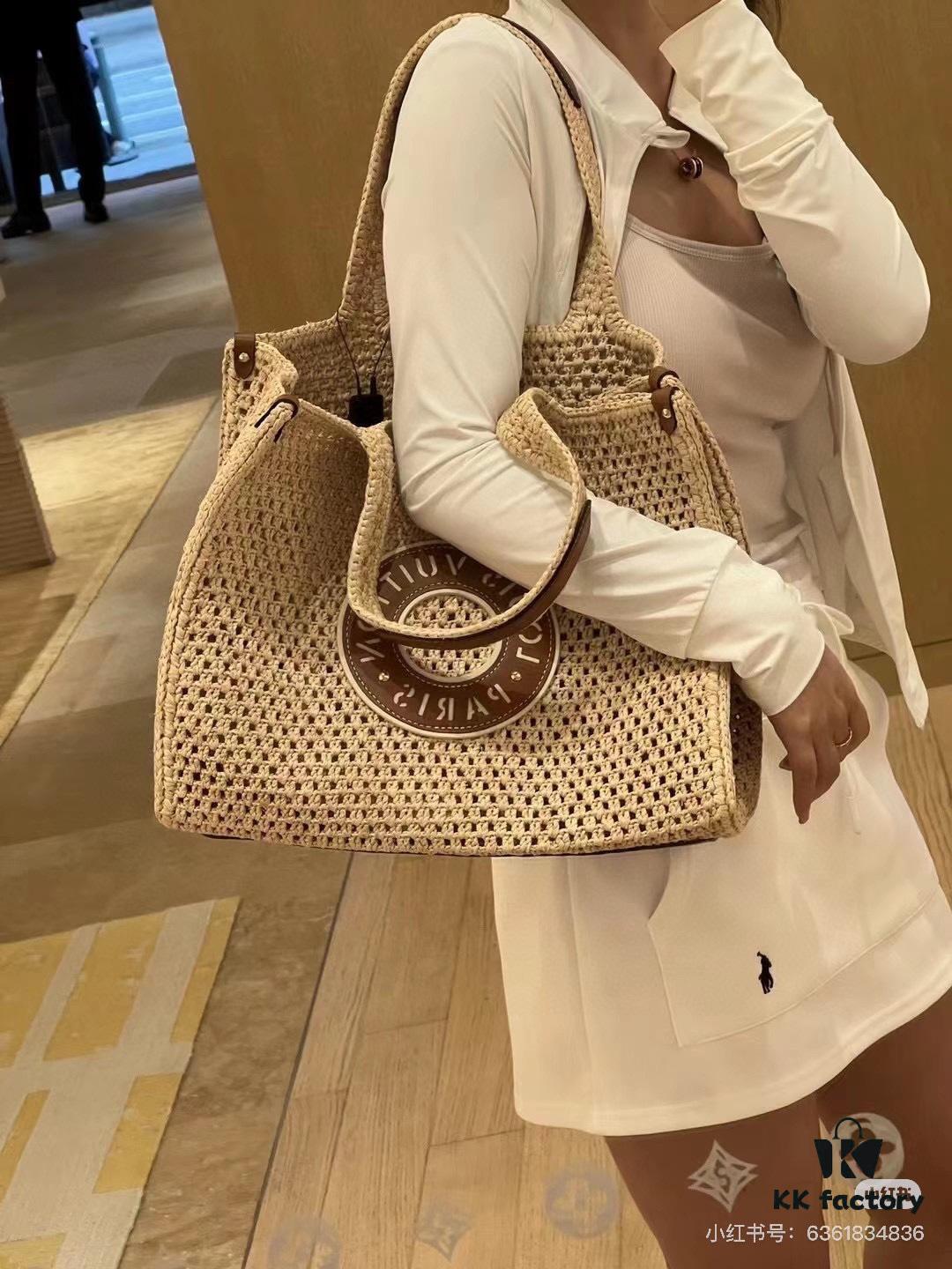 New Arrival 270 Batch 🌞Hello Summer! LV OnTheGo Tote Bag & Slides