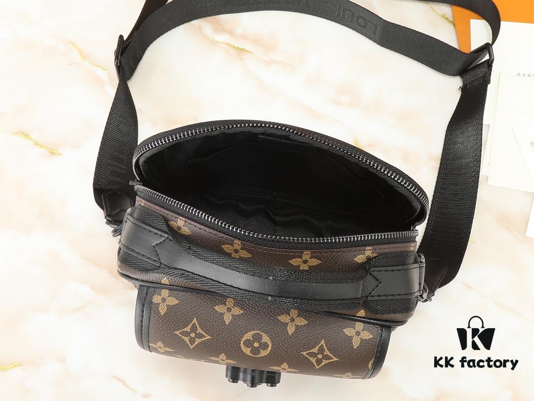 Upgraded Original M46973 M46972 Quest Messenger Bag