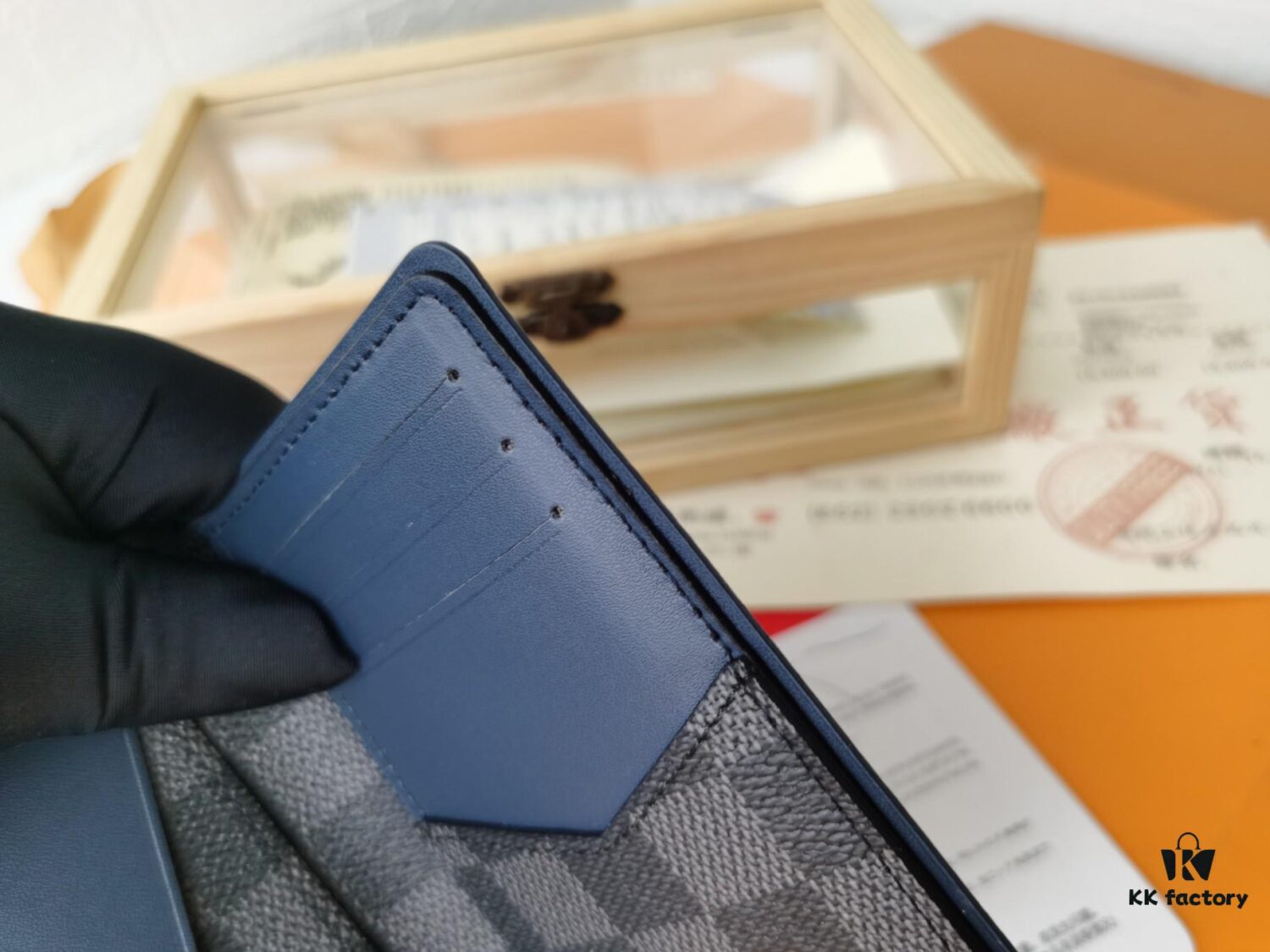 Top-Grade Original 💎 [Real Photo, Personal Background] N63144 Black Grid with Deep Blue, LV Stripe Patterned Epi Leather & Damier Graphite Canvas Pocket Wallet