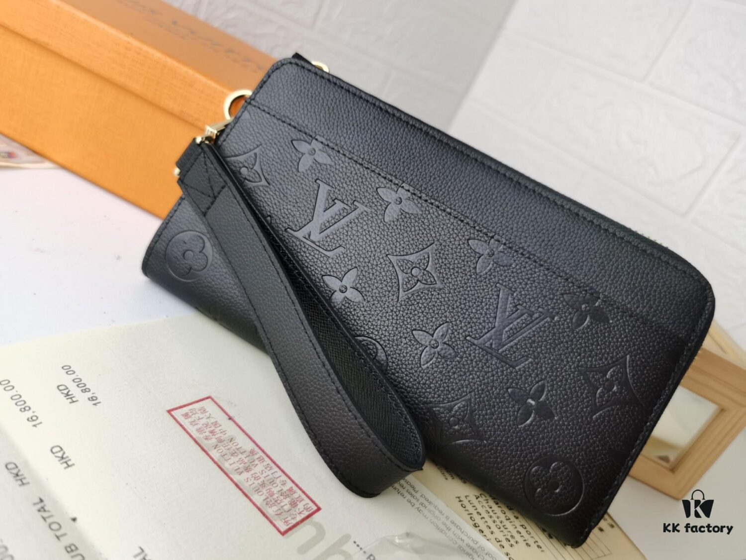 Top-Quality Original 💎 [Real Photos, Personal Background] Zippy Dragonne Zip Wallet M69037