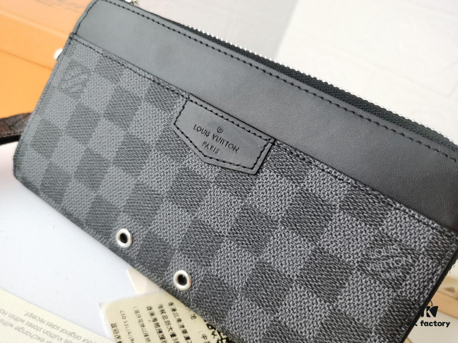 Top Quality Original 💎 [Actual Photos, Personal Background] Zippy Dragonne Zip Wallet M69037