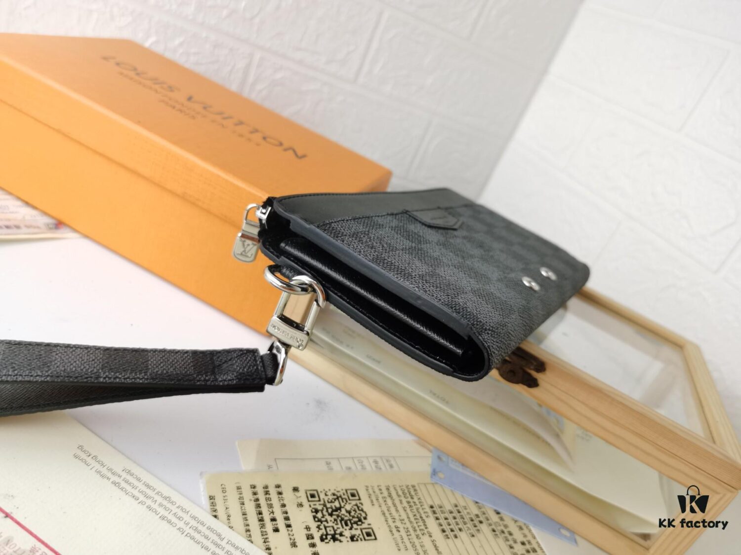 Top Quality Original 💎 [Actual Photos, Personal Background] Zippy Dragonne Zip Wallet M69037