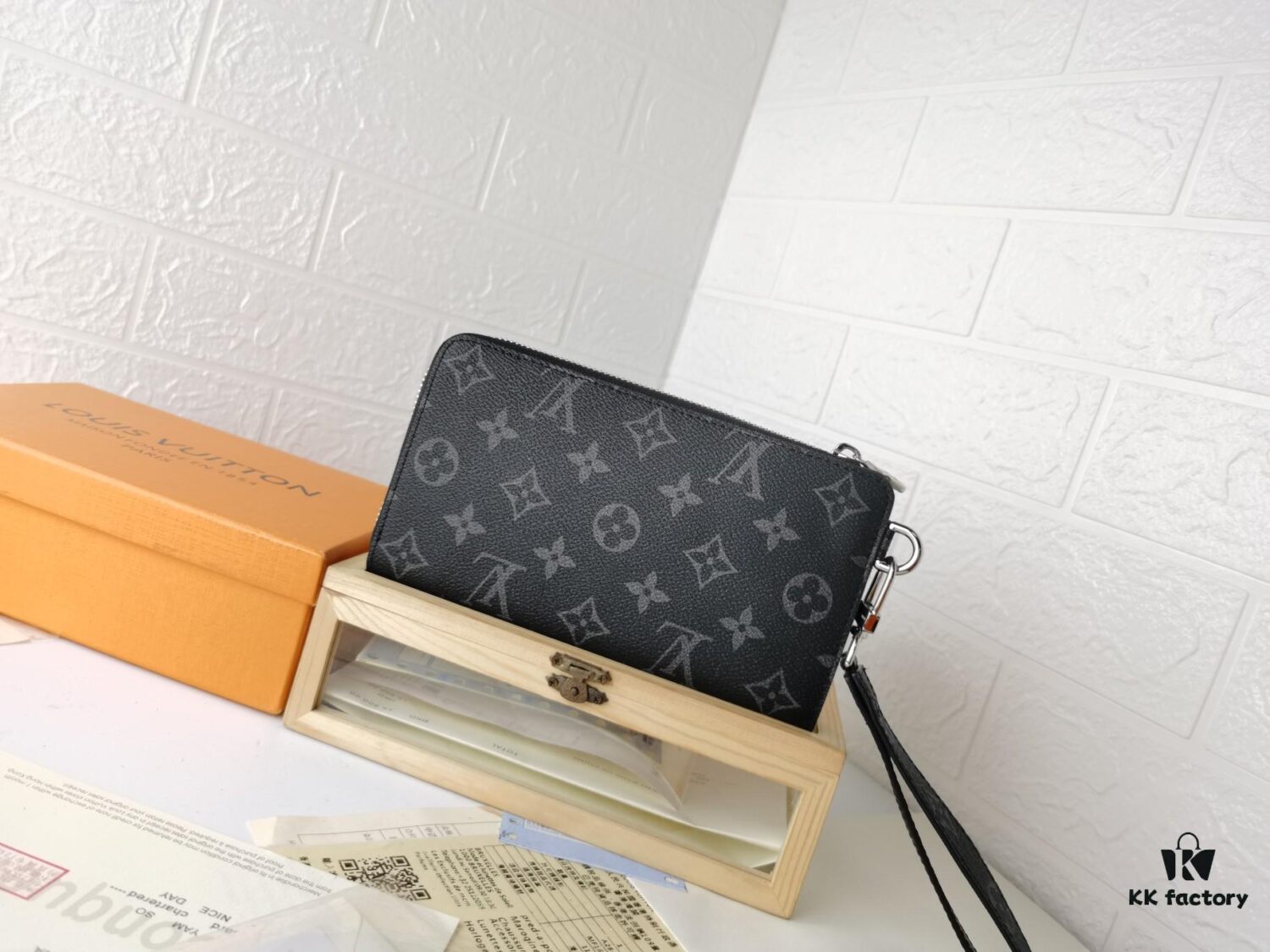 Top Quality Original 💎 [Real Photos, Own Background] Zippy Dragonne Zip Wallet