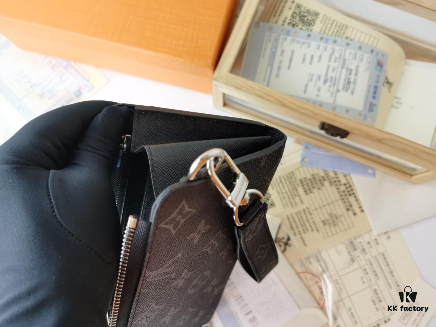 Top Quality Original 💎 [Real Photos, Own Background] Zippy Dragonne Zip Wallet